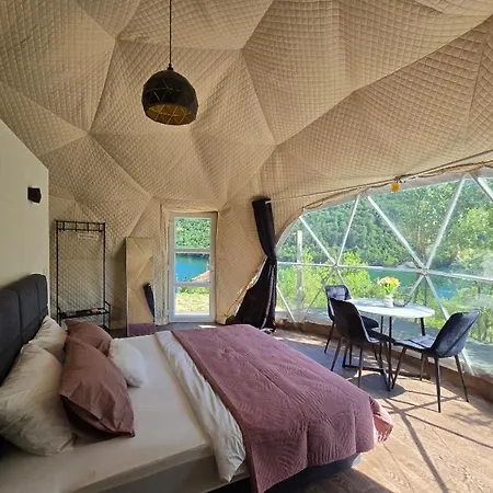 Kamp Glamp Plivska Oaza Luxuszelt Jajce